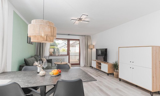 Bittenfeld Appartement | Cruwzo - Fantastic Apartment with Balcony and Parking