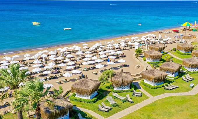 Beldibi Station Balnéaire | Crystal Flora Beach Resort – All Inclusive