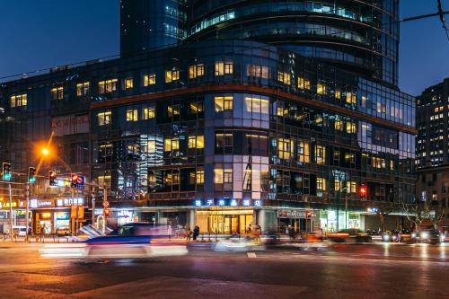 Haining Road Hôtel | Crystal Hotel Shanghai North Sichuan Road on the Bund