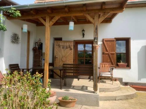 Gyulakeszi Appartement | Csobánci Tündérkert Vendégház