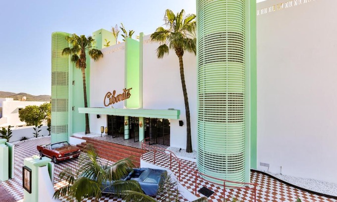 Sant Antoni de Portmany Hôtel | Cubanito Ibiza