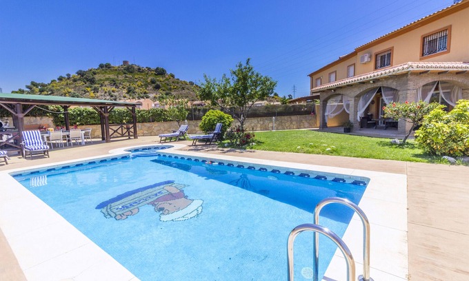 Puerto de la Torre Villa | Cubo's Villa Puerto de la Torre / Wifi / piscine / air conditionné / jardin