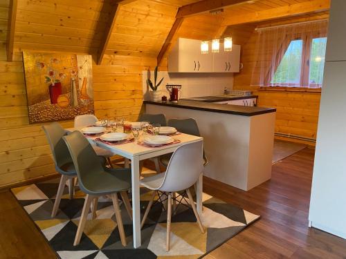 Roznow Maison | Cudowny Świat