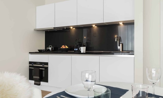 Jewish Quarter Maison | Cultural Weekend Away Close to The Beguinage! Family-friendly Unit w/ Kitchen!