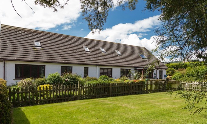 Baldrine Appartement | Cummal Beg is situated in a quiet area of the island between Douglas and Laxey, surrounded by farmla