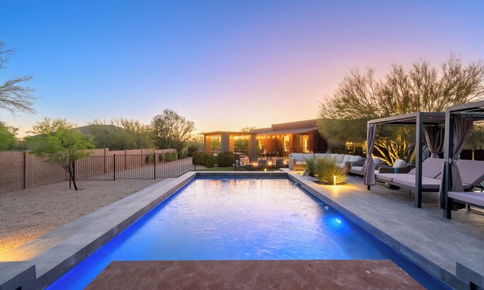 Desert View Village Maison | Custom Desert Modern 5 bedroom including Casita! Pickleball, Hot-Tub, Put-Put