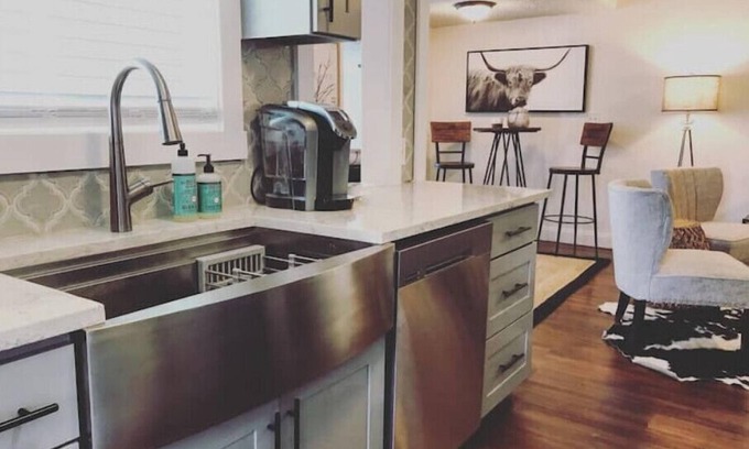 Santa Rita Maison | Cut Bank 2/bd Unit #5 by Glacier National Park