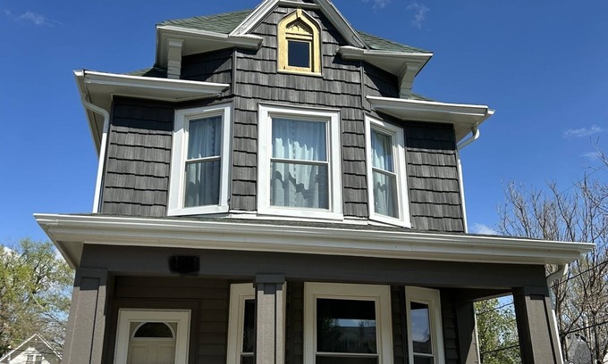 Midtown Maison | Cute 3bed/2bath house near downtown Omaha