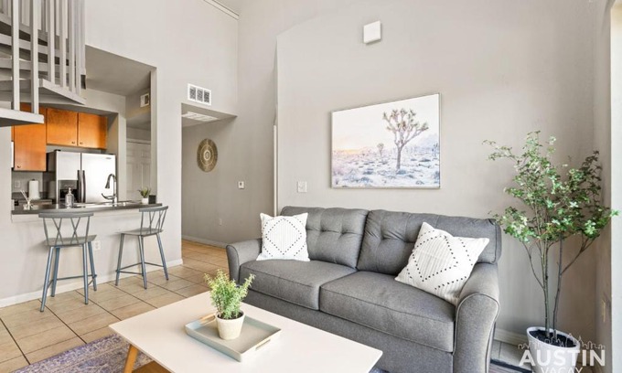 West Campus Appartement | Cute and Comfy Apartment by The University of Texas