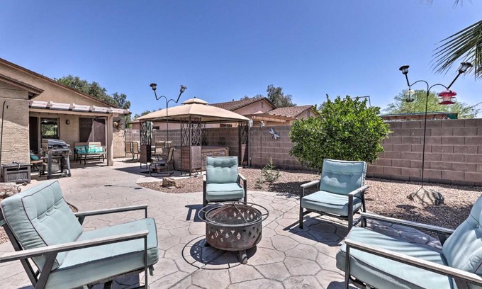 San Tan Valley Maison | Cute and Cozy AZ Getaway with Gazebo and Grill!
