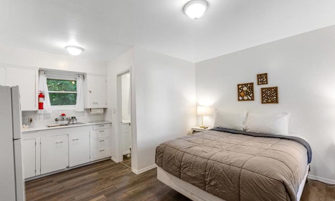 Nahcotta Hôtel | Cute as a Clam Cottage Room 2