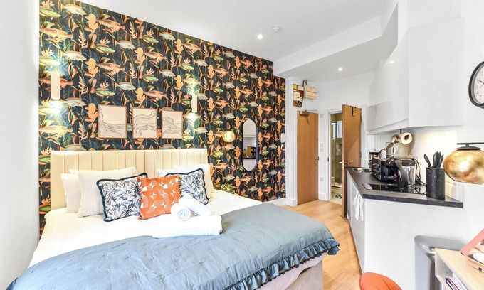 King's Cross Appartement | Cute & Compact—Petite Studio with Style!