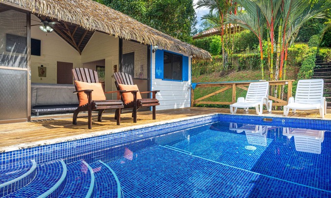 Ojochal Maison | Cute. Cozy. Private. Pool. Ojochal.