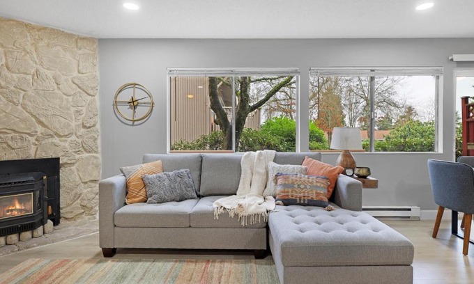 Kent Appartement | Cute Delightfully Remodeled Spacious Condo condo