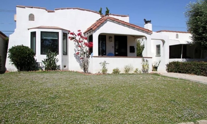 Atwater Village Maison | Cute Home in Heart of Atwater Village With Separate Outside Office Space!