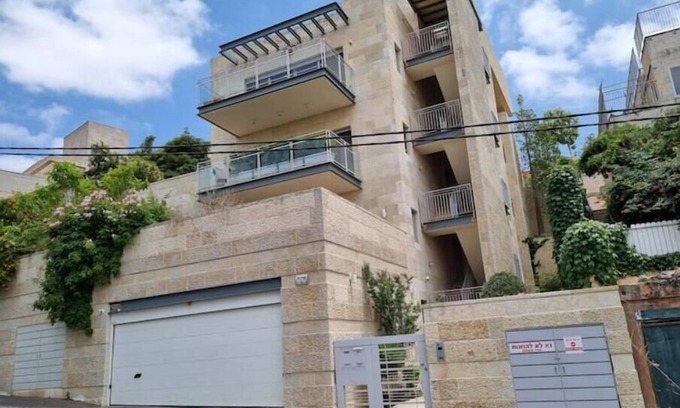 Ein Karem Appartement | Cute Studio near Yad Vashem. Free street parking.