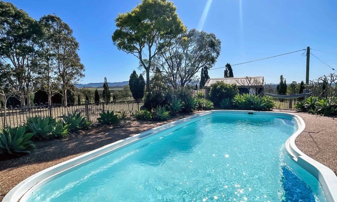 Lovedale Cottage | Holman Estate - The very heart of Pokolbin with amazing views