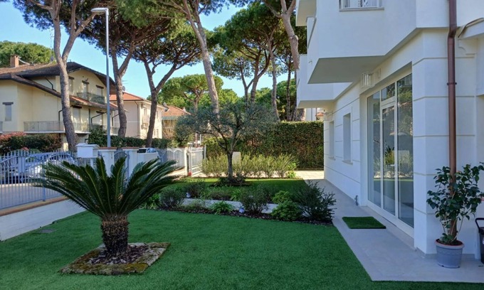 Pinarella Appartement | CV004 - Cervia, new three-room apartment with air conditioning