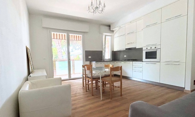Pinarella Appartement | CV016 - Cervia, new three-room apartment with parking space 100m from the sea