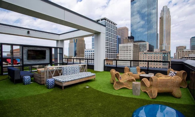 Downtown Minneapolis Appartement | CW Studio Sky Lounge Rooftop Pool Gym G