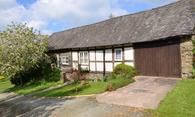 Church Stoke Maison | Cwmdulla Barn
