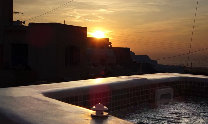 Finikia Maison | Cycladic House in Finikia Oia with jacuzzi