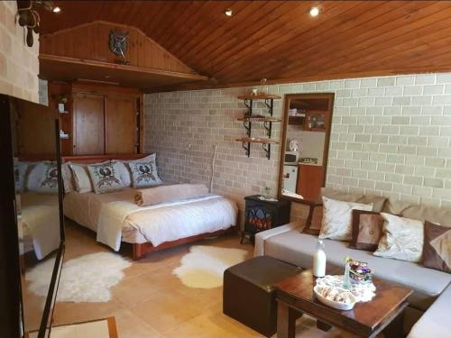 Caesarea Lit Et Petit-Déjeuner | Czarina Cabin הבקתה הקיסרית והדירה הקיסרית czarina apartment