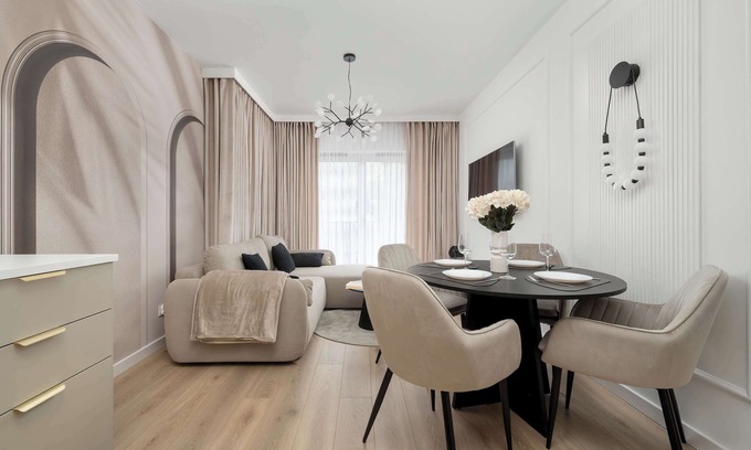 Wroclaw City Center Appartement | Czysta 4 Wrocław | Stylish, Beige Apartment | Balcony | Parking