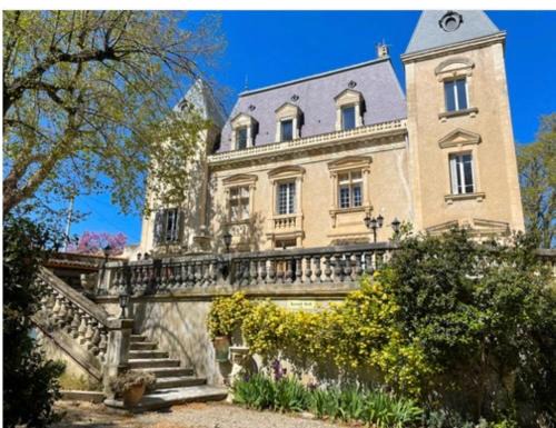 Violes Maison | Dépendance château du Martinet