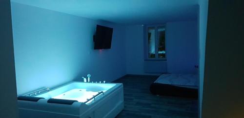Hannonville-sous-les-Cotes Appartement | Détente sous les Côtes baignoire balnéo