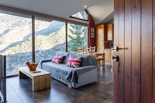 Aixirivall Appartement | Dúplex Renovado con Vistas Impresionantes