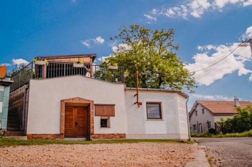 Hlohovec Appartement | Dědův sklep