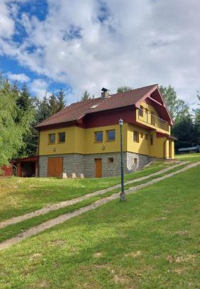 Vimperk Maison | Dům Boubín