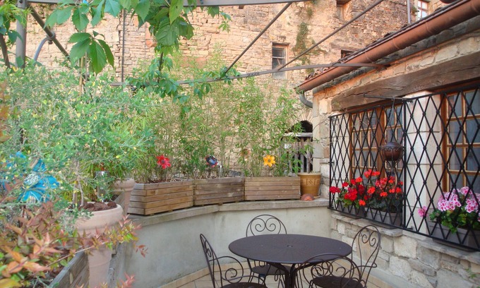 Cordes-sur-Ciel Lit Et Petit-Déjeuner | D'Ici et d'Ailleurs