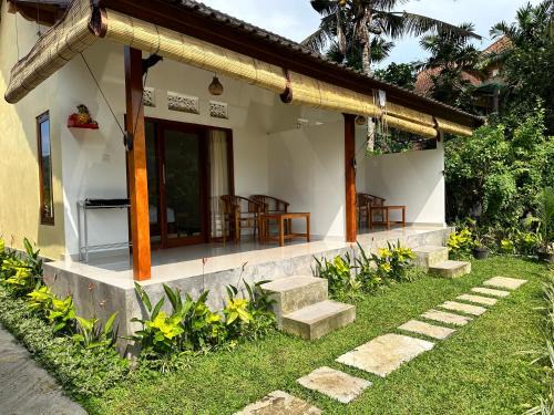 Sidemen Cabine | D'Janu Homestay