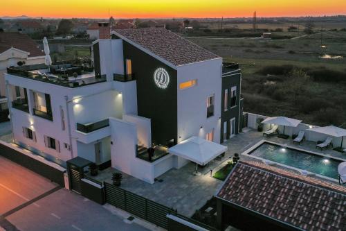 Zemunik Donji Appartement | D-Palace Apartments-Olive tree