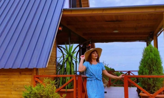 Ardesen Chalet De Ski | Dağ,dere,deniz,Şehir ve orman manzaralı,jakuzili. Şömineli bungalov