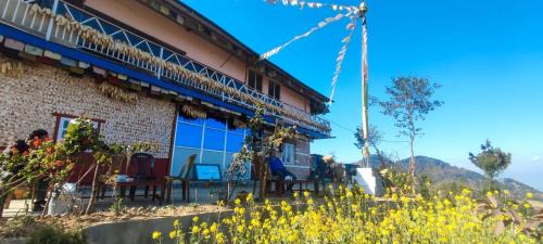 Panaoti Maison | Dadaghare Homestay & View Point Restaurant