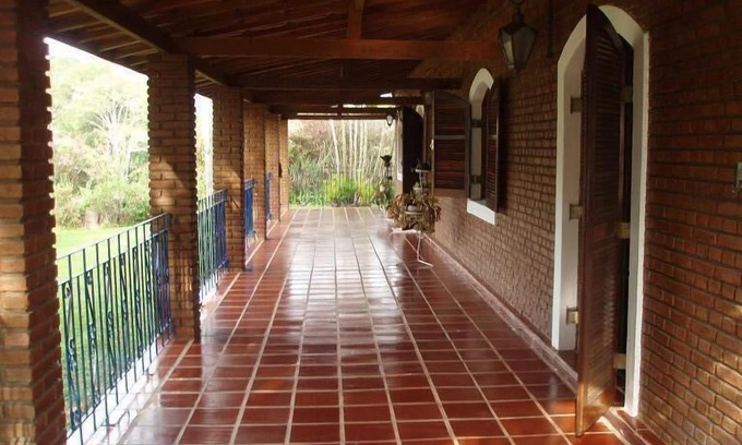 Ibiuna Maison | BELLE CHÁCARA AVEC PISCINE À 350 MÈTRES D'ASPHALTE. QUOTIDIEN À PARTIR DE R 400,00 $