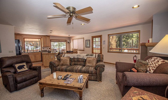 Comstock Acres Maison | Daly's Digs by Hauserman Rental Group