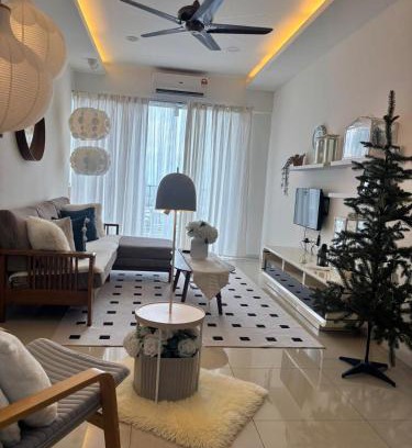 Larut Appartement | Dandelion 2BR Apt Near lake garden