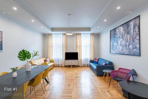 Vidzeme Suburb Appartement | Dandelion Apartments XIXc Cottage