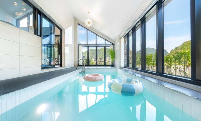 Danyang Maison | Danyang Dandelion Pool Villa
