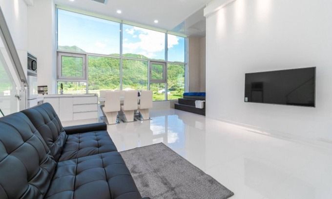 Danyang Maison | Danyang Le Blanc Pension