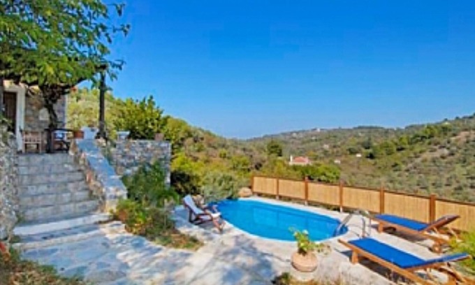 Skopelos Cottage | DAPHNE COTTAGE PISCINE PRIVÉE SITUATION PAISIBLE À 5 MIN DE LA PLAGE