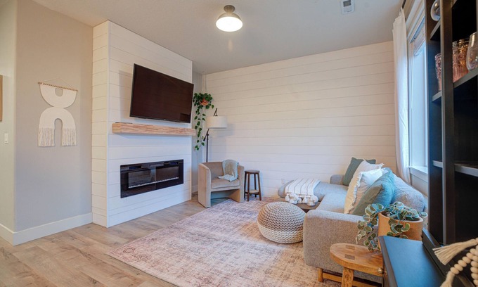 Newberg Maison | Darby House, centrally located wine country escape