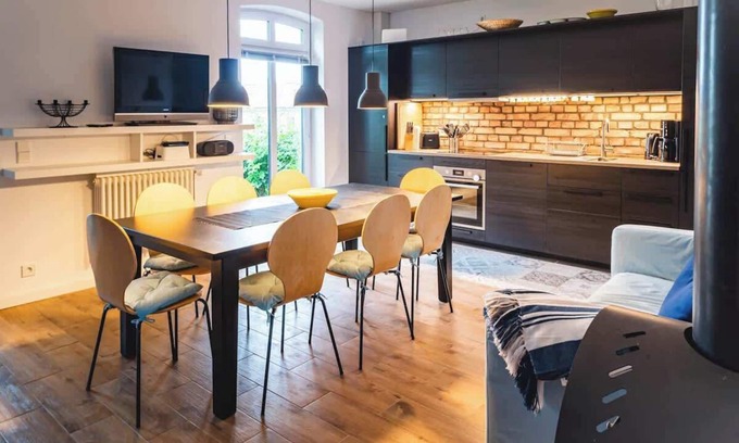 Gelbensande Maison | Das Sterf Summary: A