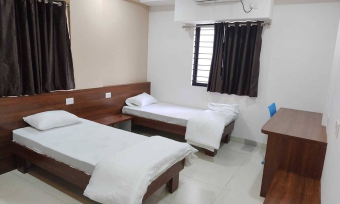 Pune Hôtel | DatsunG Studios