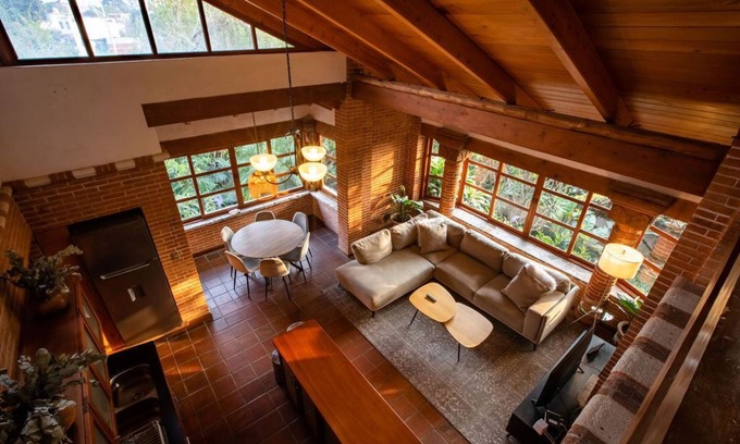 Panajachel Maison | David's Den Guatemala