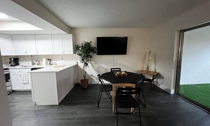 Davie Maison | Davie Gem, Mins away from Beach & Airport